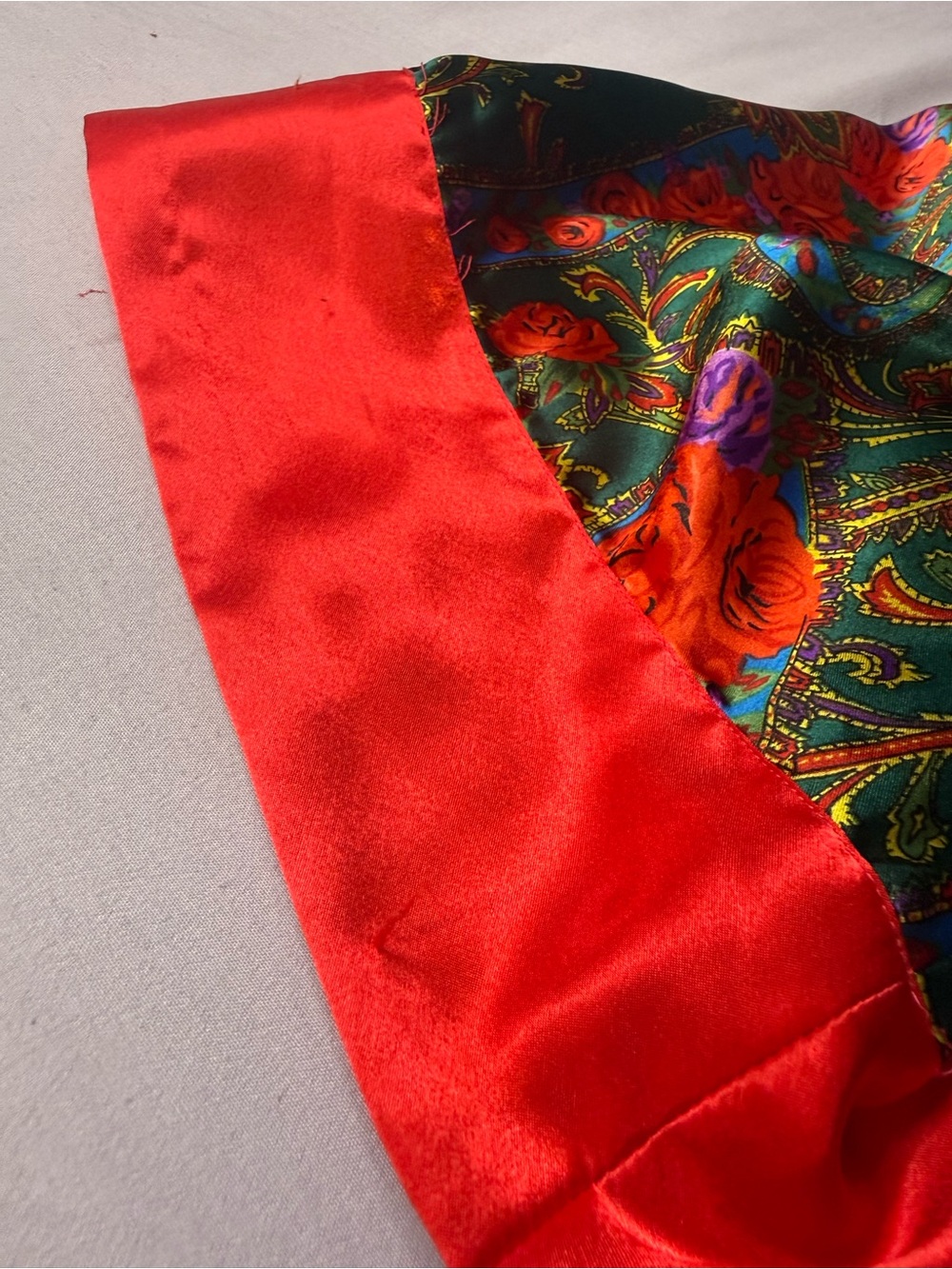 VTG Victoria's Secret Gold Label Kimono Short Robe One Size Multi Color Roses - Picture 3 of 11